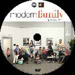 carátula cd de Modern Family - Temporada 04 - Disco 02 - Custom